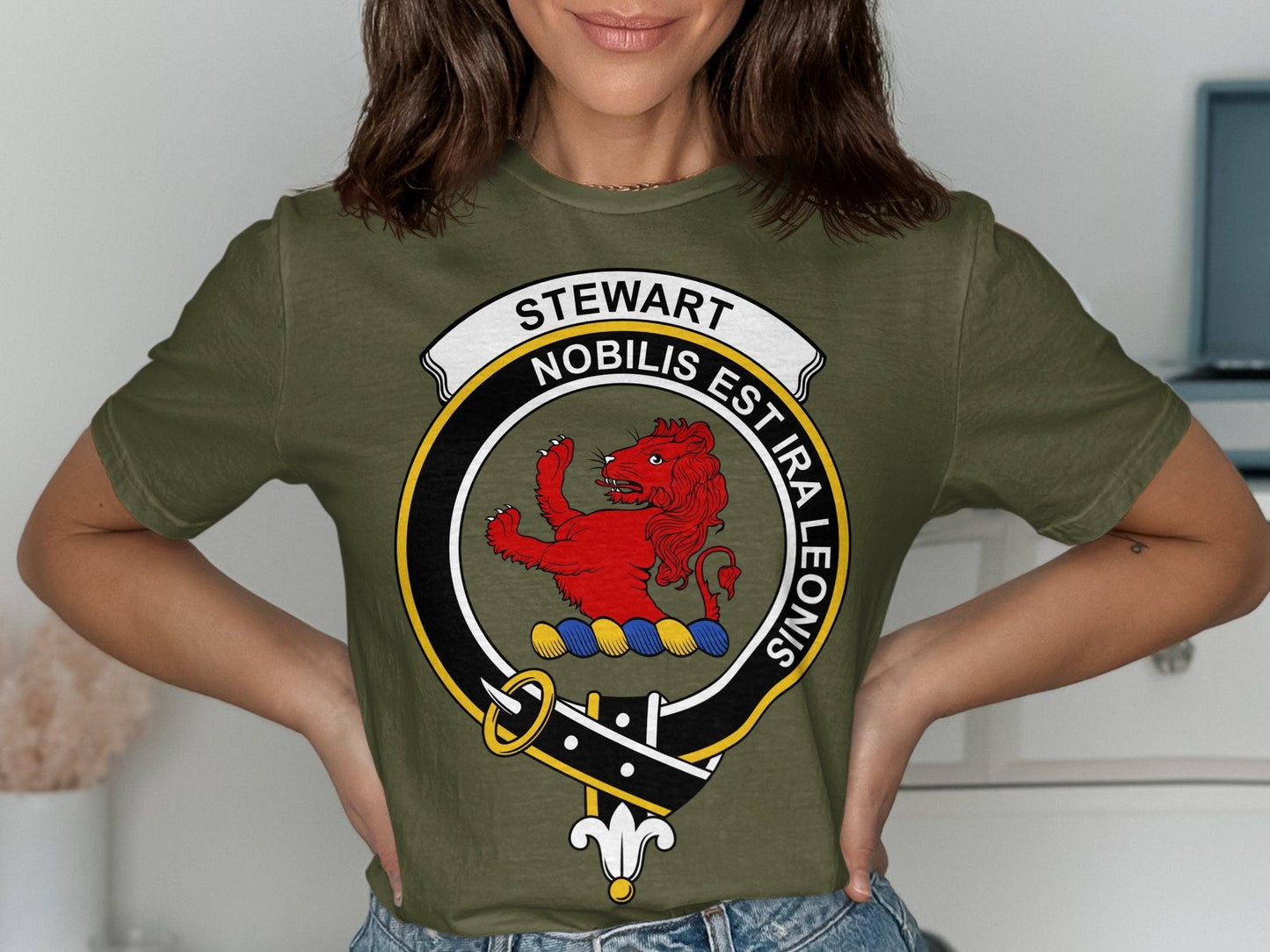 Stewart Clan Crest Lion Highland Games T-Shirt - Living Stone Gifts