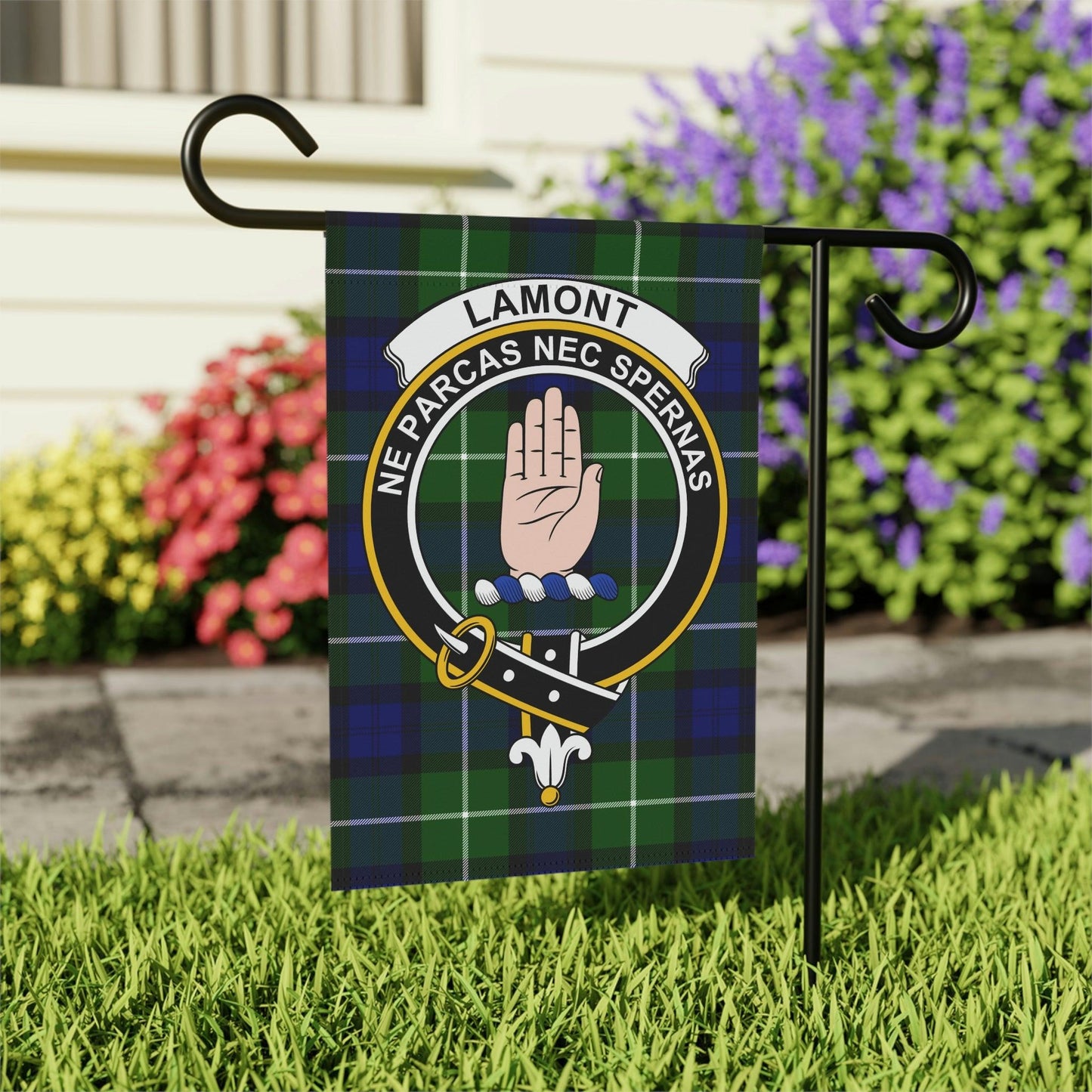Lamont Clan Scottish Tartan Garden Banner, Lamont Family Crest Scotland Flag